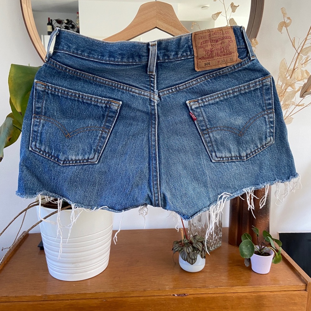 LEVI’S denim shorts